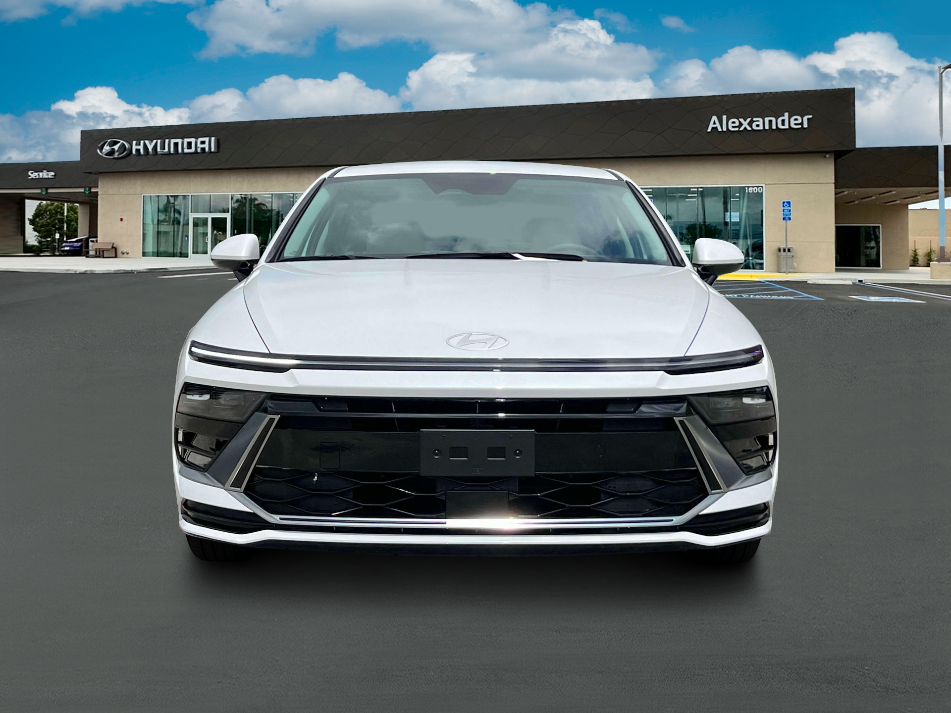 Sonata Hybrid SEL