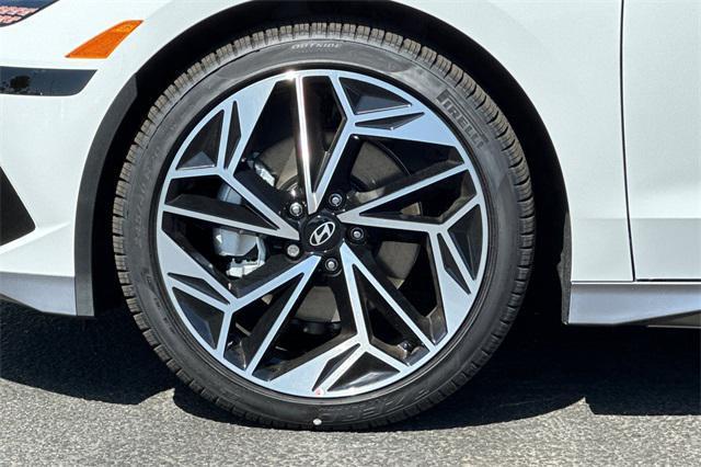 IONIQ 6 SEL