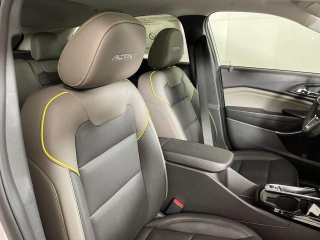 2025 Chevrolet Trax Vehicle Photo in PHOENIX, AZ 85014-3381