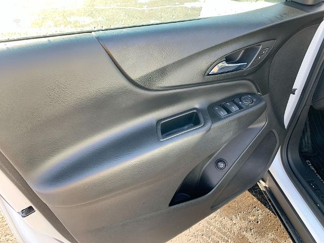 2022 Chevrolet Equinox Vehicle Photo in MOON TOWNSHIP, PA 15108-2571