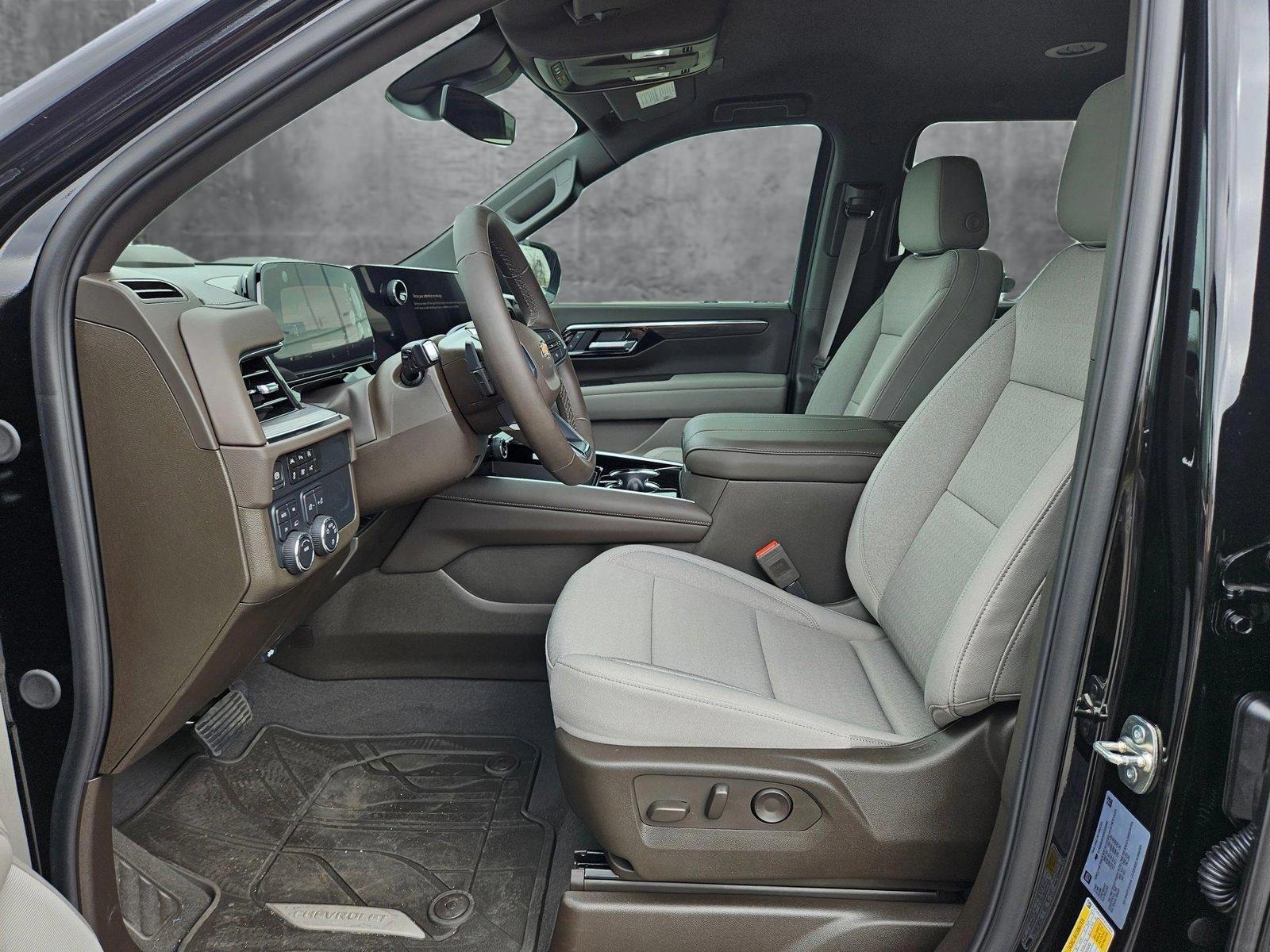 2025 Chevrolet Suburban Vehicle Photo in AUSTIN, TX 78759-4154