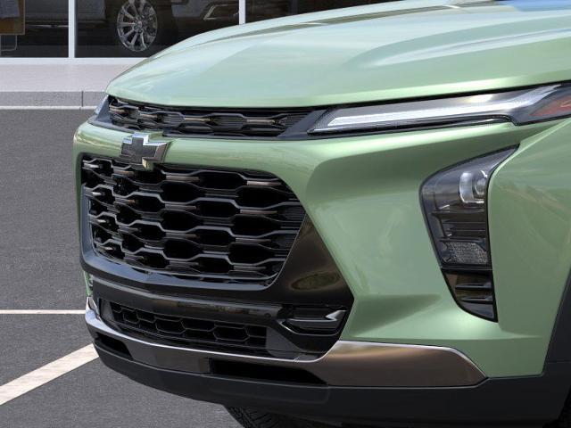 2025 Chevrolet Trax Vehicle Photo in MASSENA, NY 13662-2255