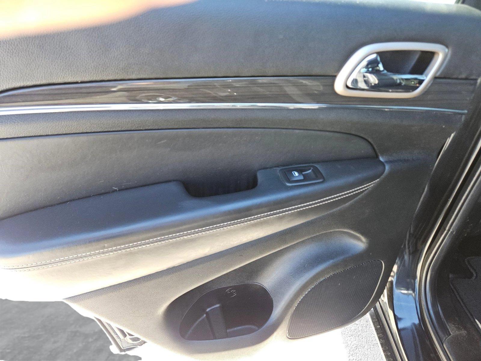 2014 Jeep Grand Cherokee Vehicle Photo in NORTH RICHLAND HILLS, TX 76180-7199