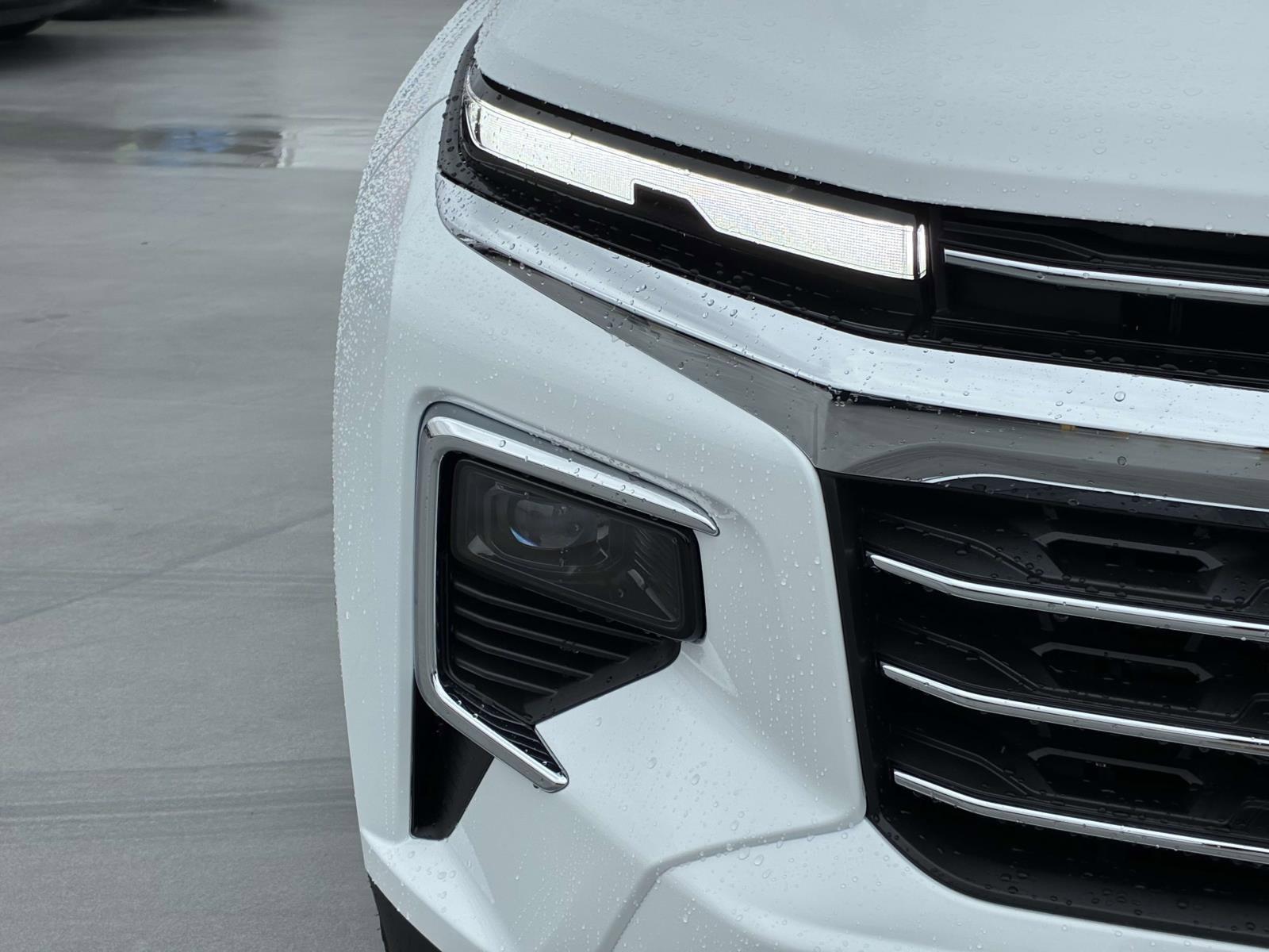 2025 Chevrolet Traverse Vehicle Photo in LOS ANGELES, CA 90007-3794