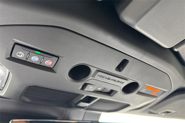 2025 GMC HUMMER EV SUV Vehicle Photo in ELK GROVE, CA 95757-8703