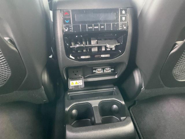 2025 Jeep Grand Cherokee L Vehicle Photo in Kaukauna, WI 54130