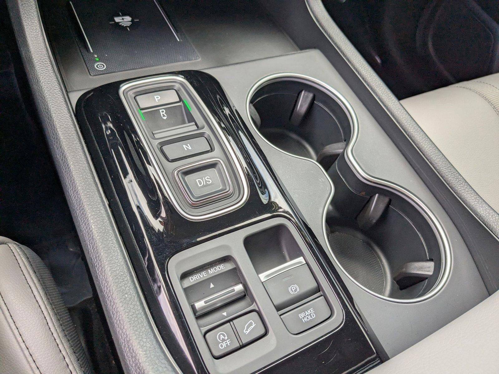 2024 Honda Pilot Vehicle Photo in Miami, FL 33015