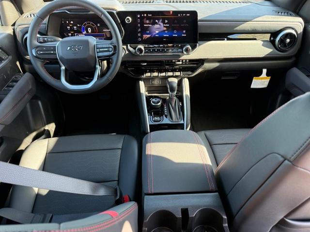 2025 Chevrolet Colorado Vehicle Photo in COLUMBIA, MO 65203-3903