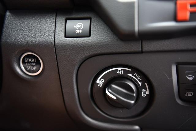 2025 Nissan Frontier Vehicle Photo in Ballwin, MO 63011