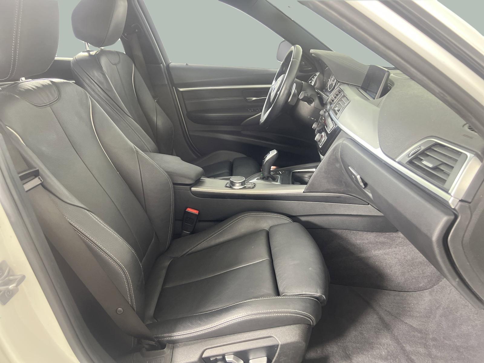 2018 BMW 3 Series Vehicle Photo in GEORGETOWN, TX 78626-7508