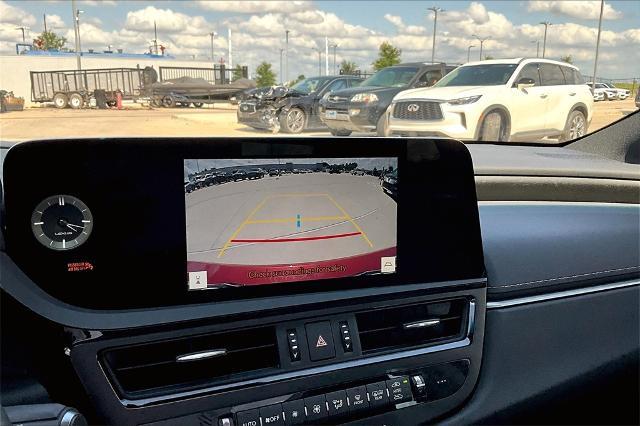 2025 Lexus ES 350 Vehicle Photo in Grapevine, TX 76051