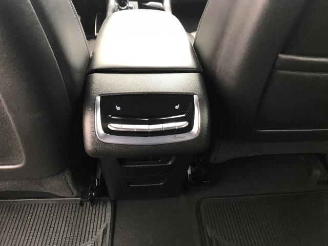2024 Cadillac XT6 Vehicle Photo in GREEN BAY, WI 54303-3330