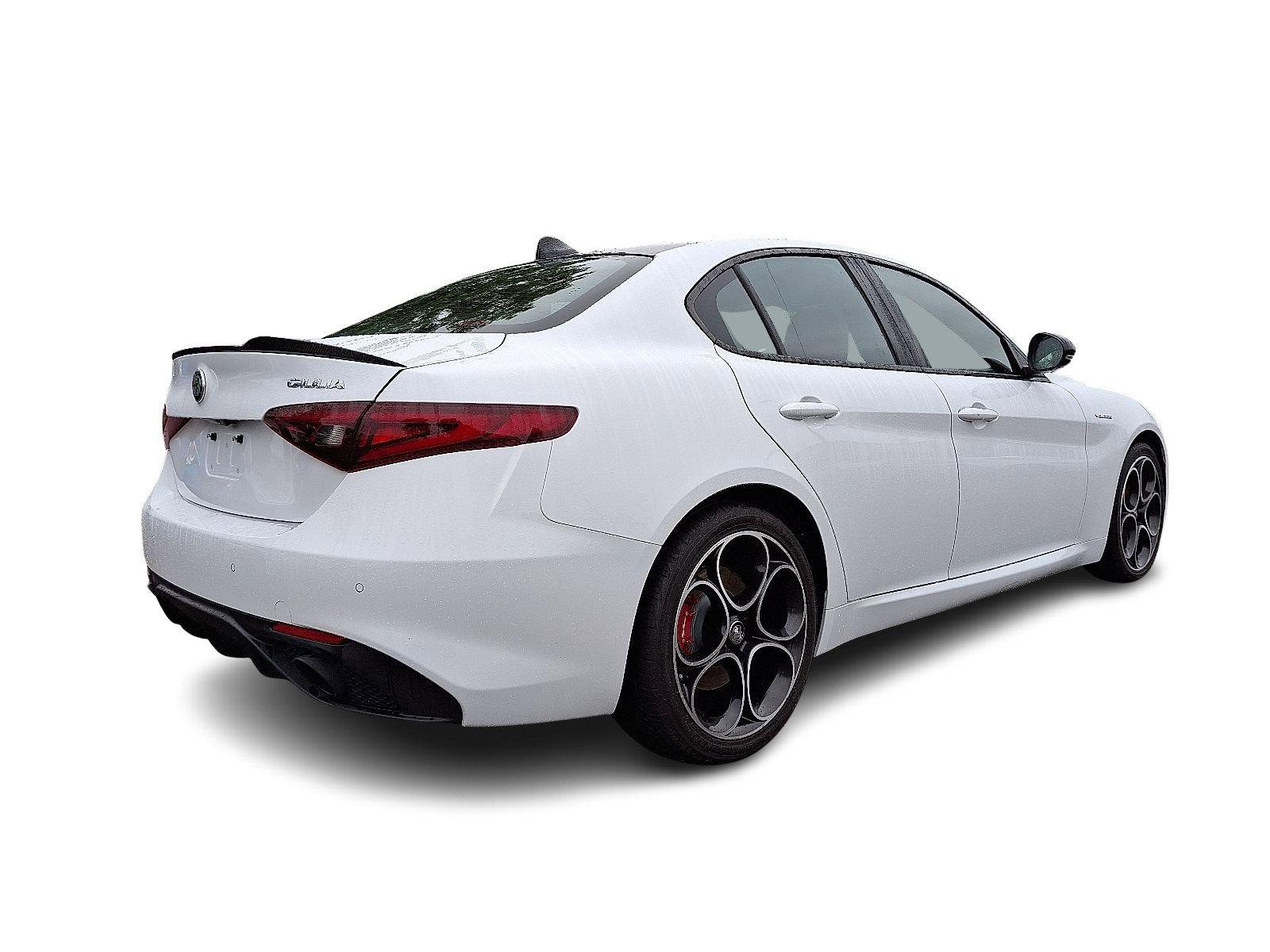 2022 Alfa Romeo Giulia Vehicle Photo in Willow Grove, PA 19090