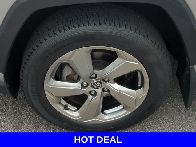 2020 Toyota RAV4 Vehicle Photo in Merrillville, IN 46410