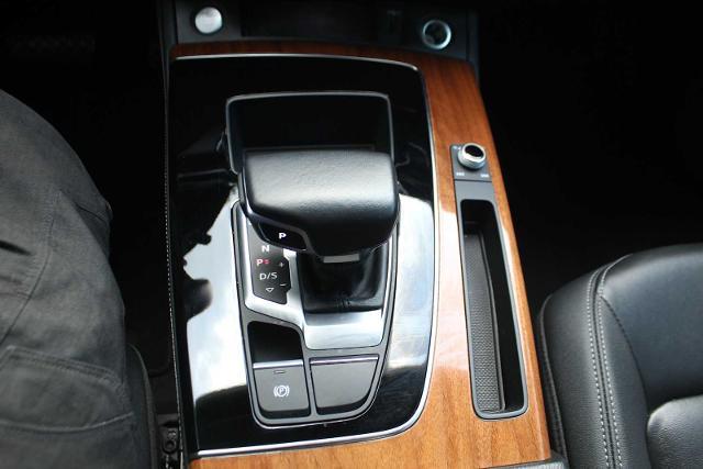 2022 Audi Q5 Vehicle Photo in HOUSTON, TX 77090