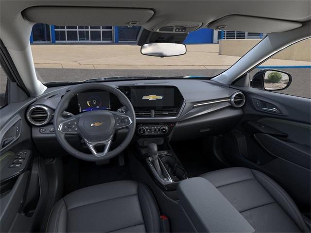 2025 Chevrolet Trax Vehicle Photo in ENGLEWOOD, CO 80113-6708