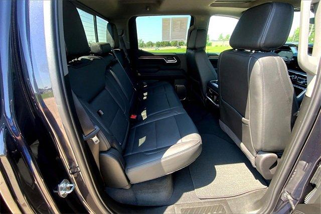 2024 GMC Sierra 1500 Vehicle Photo in TOPEKA, KS 66609-0000