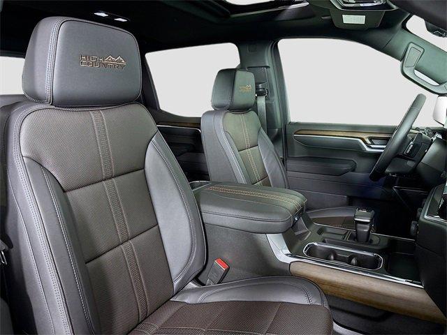 2025 Chevrolet Silverado 1500 Vehicle Photo in PUYALLUP, WA 98371-4149
