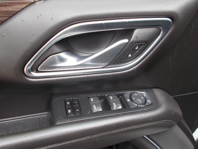 2021 Chevrolet Tahoe Vehicle Photo in LOWELL, MA 01852-4336