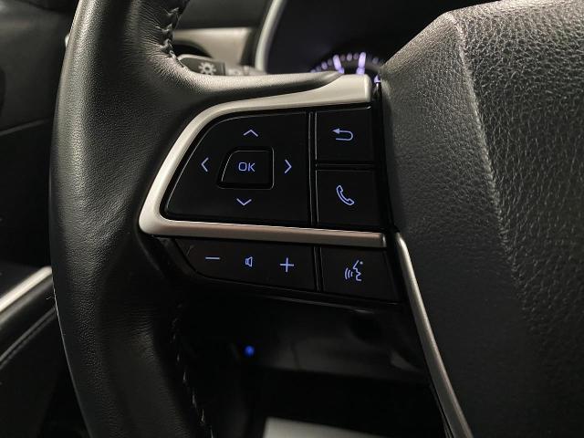 2022 Toyota Highlander Vehicle Photo in Appleton, WI 54913