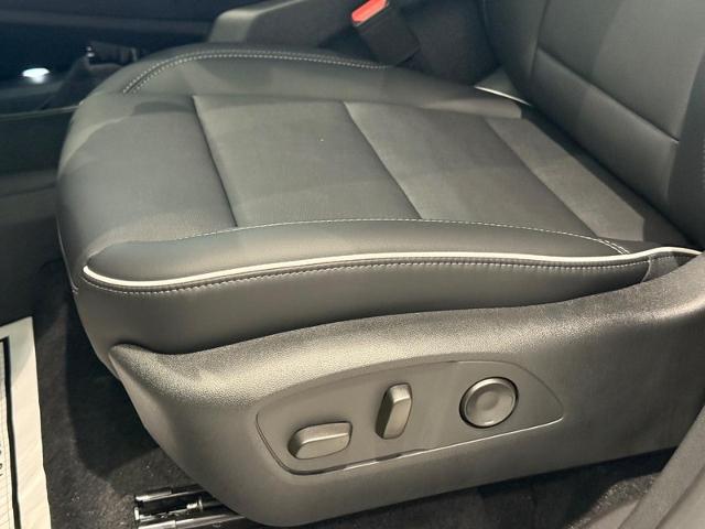 2025 Buick Enclave Vehicle Photo in COLUMBIA, MO 65203-3903