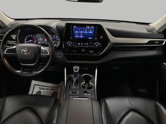 2022 Toyota Highlander Vehicle Photo in Appleton, WI 54913