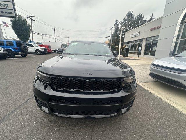 2025 Jeep Grand Cherokee L Vehicle Photo in Doylsetown, PA 18901