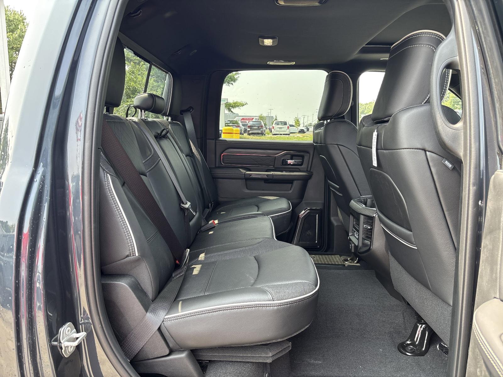 2025 Ram 3500 Vehicle Photo in Mechanicsburg, PA 17050-1707