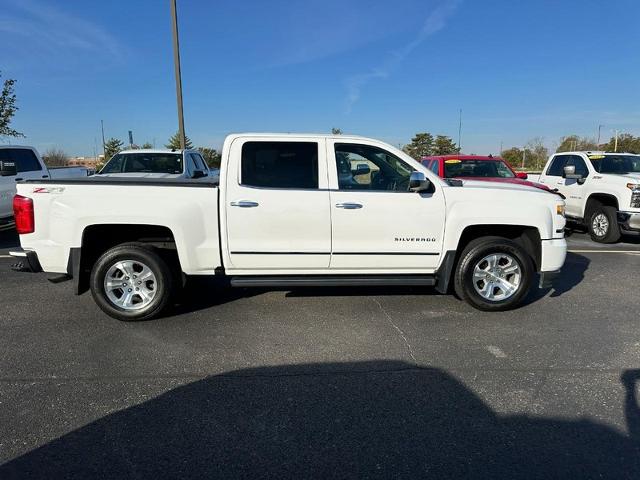 2017 Chevrolet Silverado 1500 Vehicle Photo in COLUMBIA, MO 65203-3903