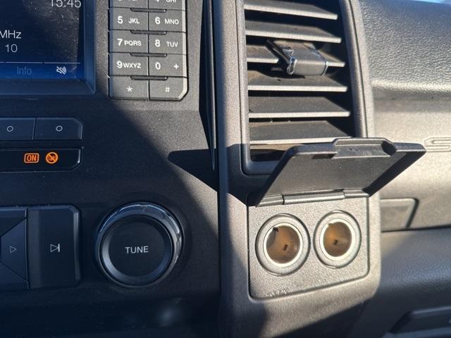 2019 Ford Super Duty F-350 SRW Vehicle Photo in VENTURA, CA 93003-8585