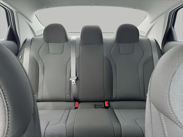2025 Hyundai ELANTRA Vehicle Photo in Green Bay, WI 54304
