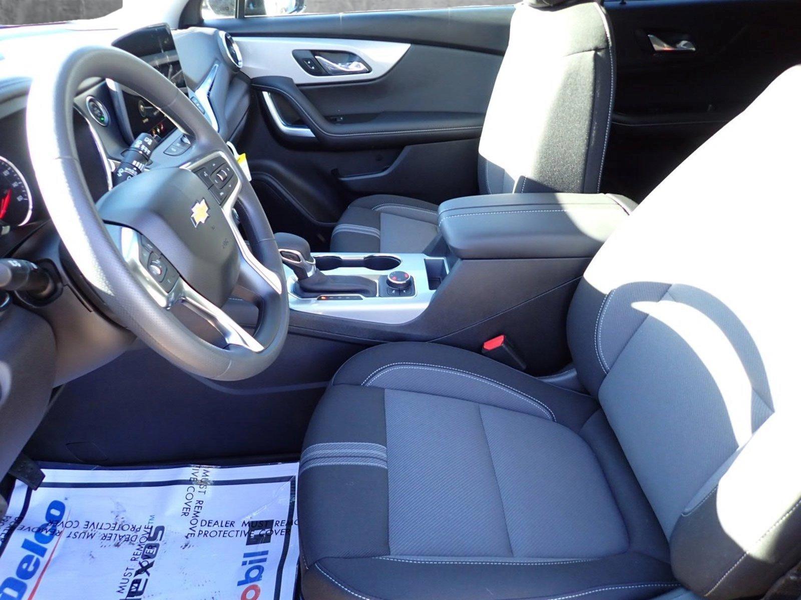 2025 Chevrolet Blazer Vehicle Photo in DENVER, CO 80221-3610