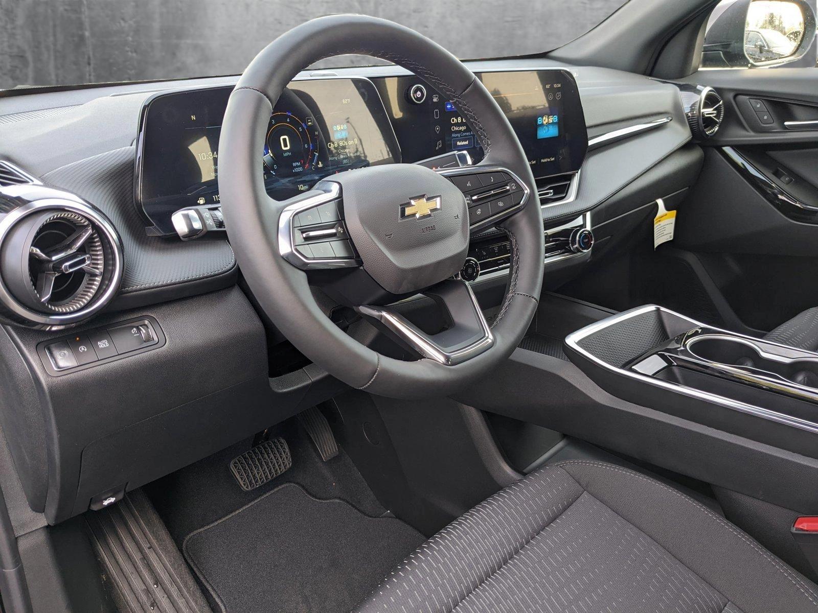 2025 Chevrolet Equinox Vehicle Photo in VALENCIA, CA 91355-1705