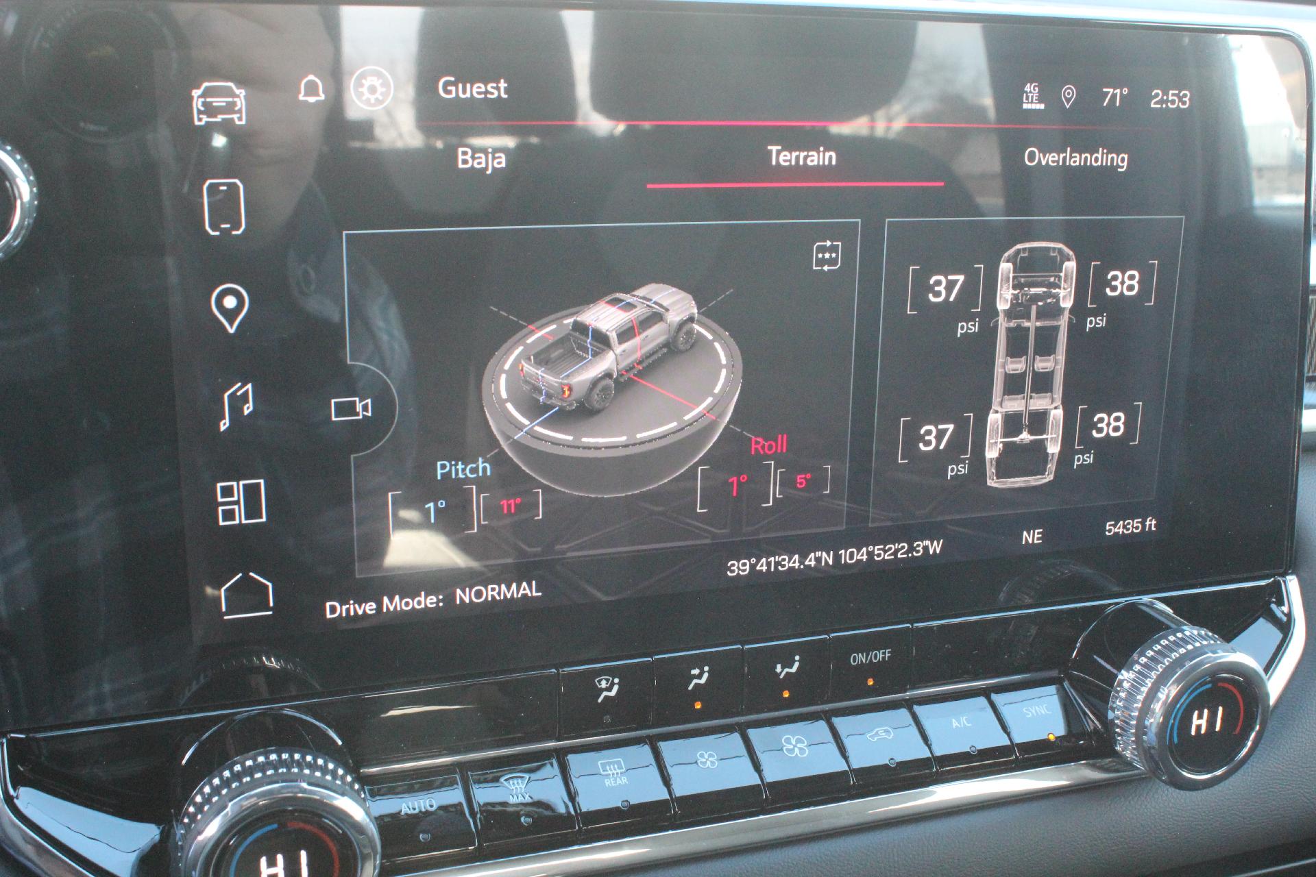 2025 GMC Canyon Vehicle Photo in AURORA, CO 80012-4011