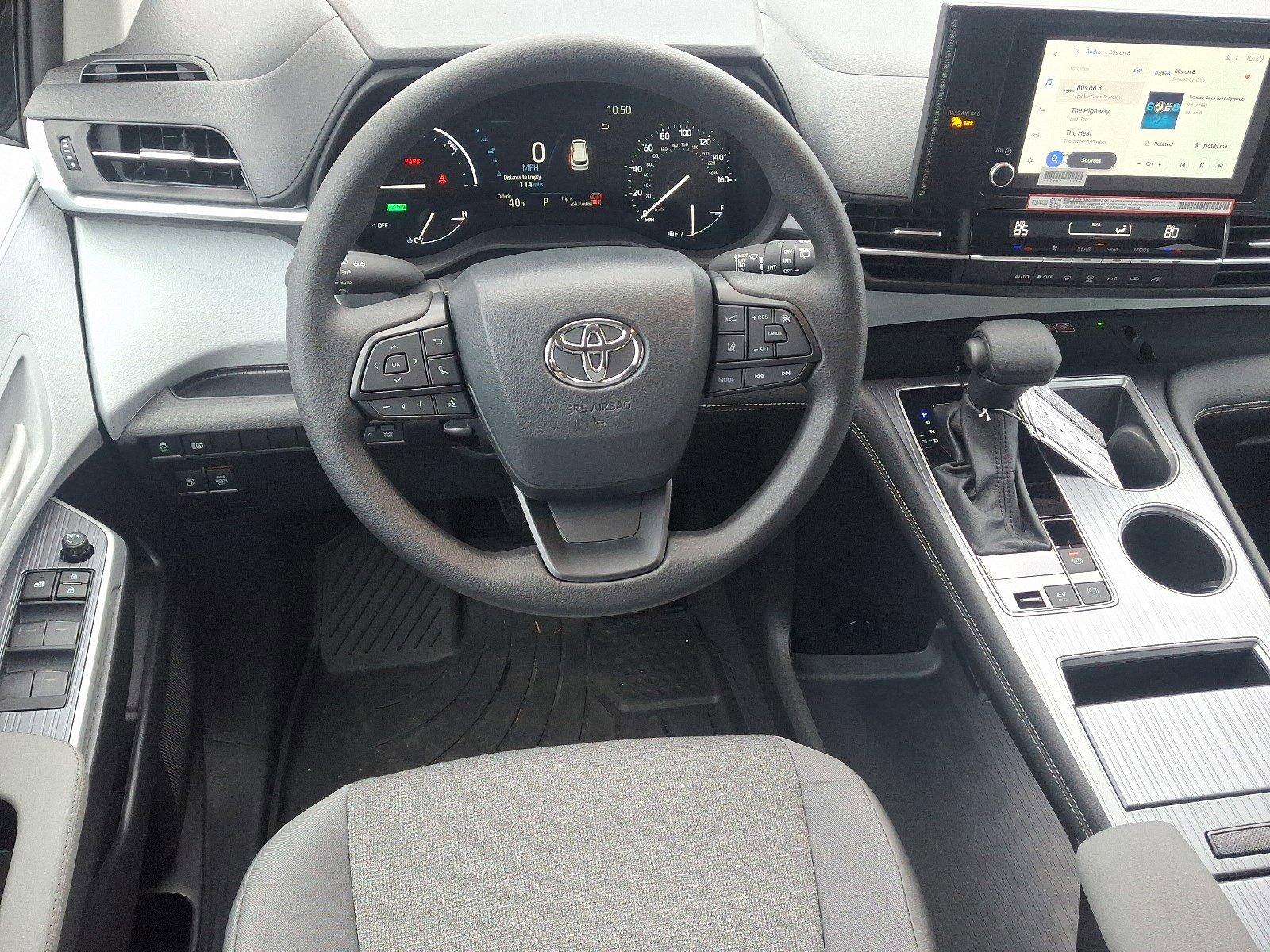 2025 Toyota Sienna Vehicle Photo in Harrisburg, PA 17111