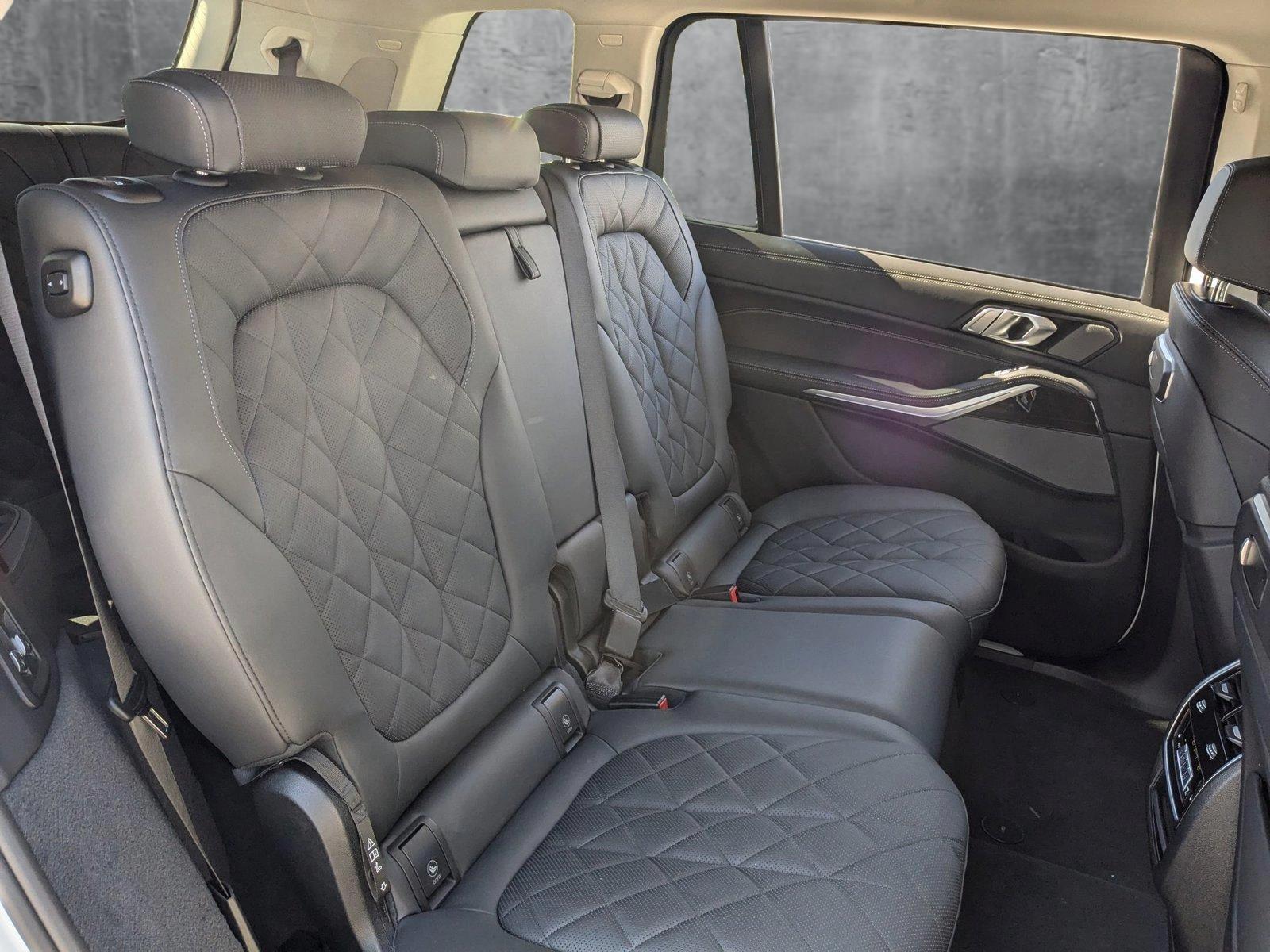 2024 BMW X7 xDrive40i Vehicle Photo in Cockeysville, MD 21030-2508