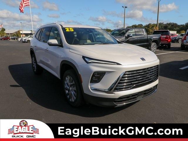 2025 Buick Enclave Vehicle Photo in HOMOSASSA, FL 34448-1461
