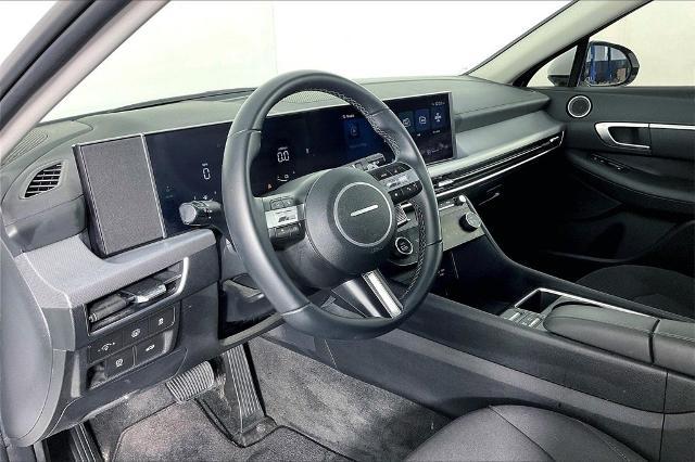 2024 Hyundai SONATA Hybrid Vehicle Photo in Tulsa, OK 74129