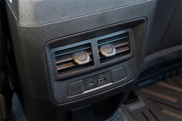 2025 GMC Canyon Vehicle Photo in ELK GROVE, CA 95757-8703