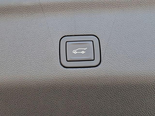 2024 Chevrolet Suburban Vehicle Photo in DANBURY, CT 06810-5034