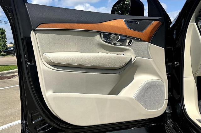 2021 Volvo XC90 Vehicle Photo in Houston, TX 77007