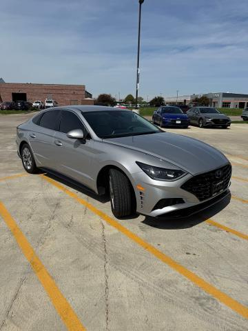 2023 Hyundai SONATA Vehicle Photo in Peoria, IL 61615