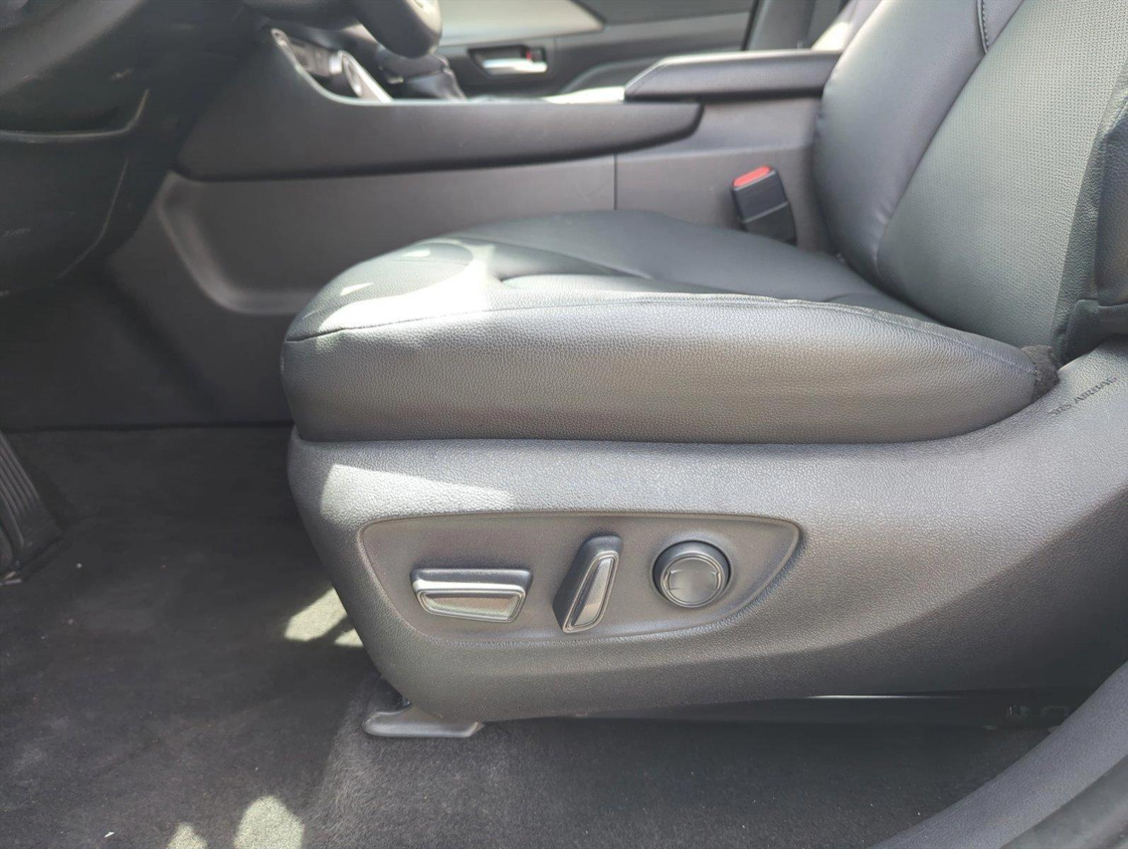 2024 Toyota Grand Highlander Vehicle Photo in Ft. Myers, FL 33907