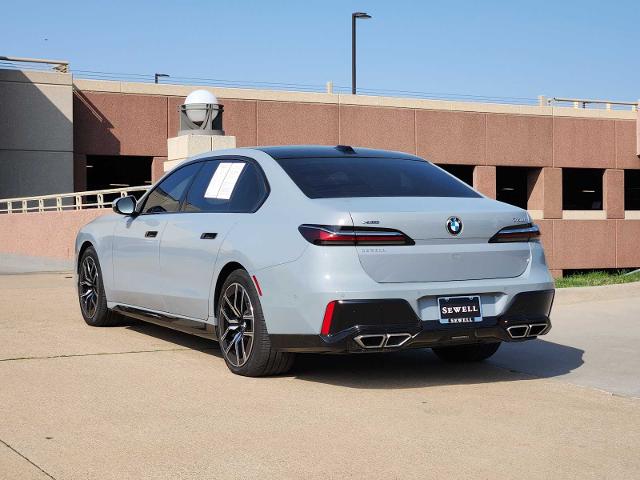 2023 BMW 760i xDrive Vehicle Photo in PLANO, TX 75024