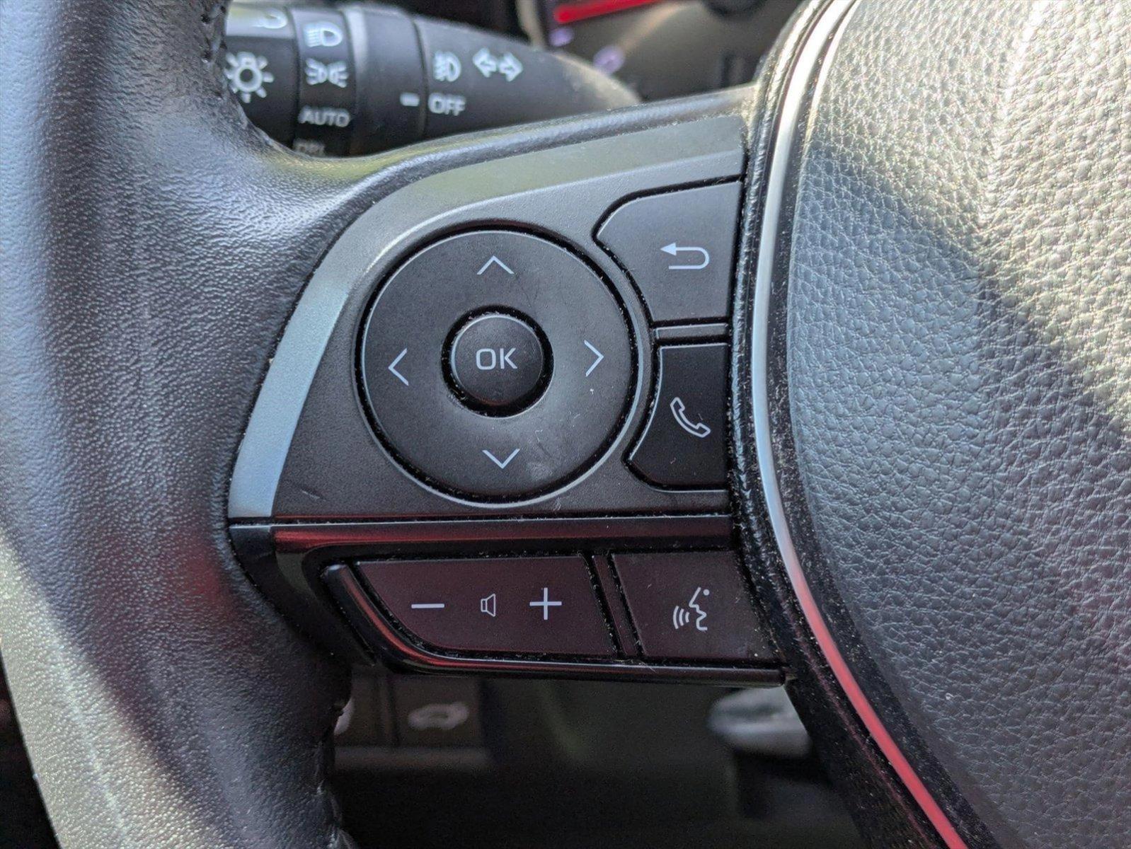 2020 Toyota RAV4 Vehicle Photo in GREENACRES, FL 33463-3207