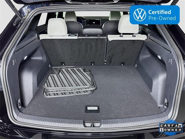2024 Volkswagen Atlas Cross Sport Vehicle Photo in Puyallup, WA 98371