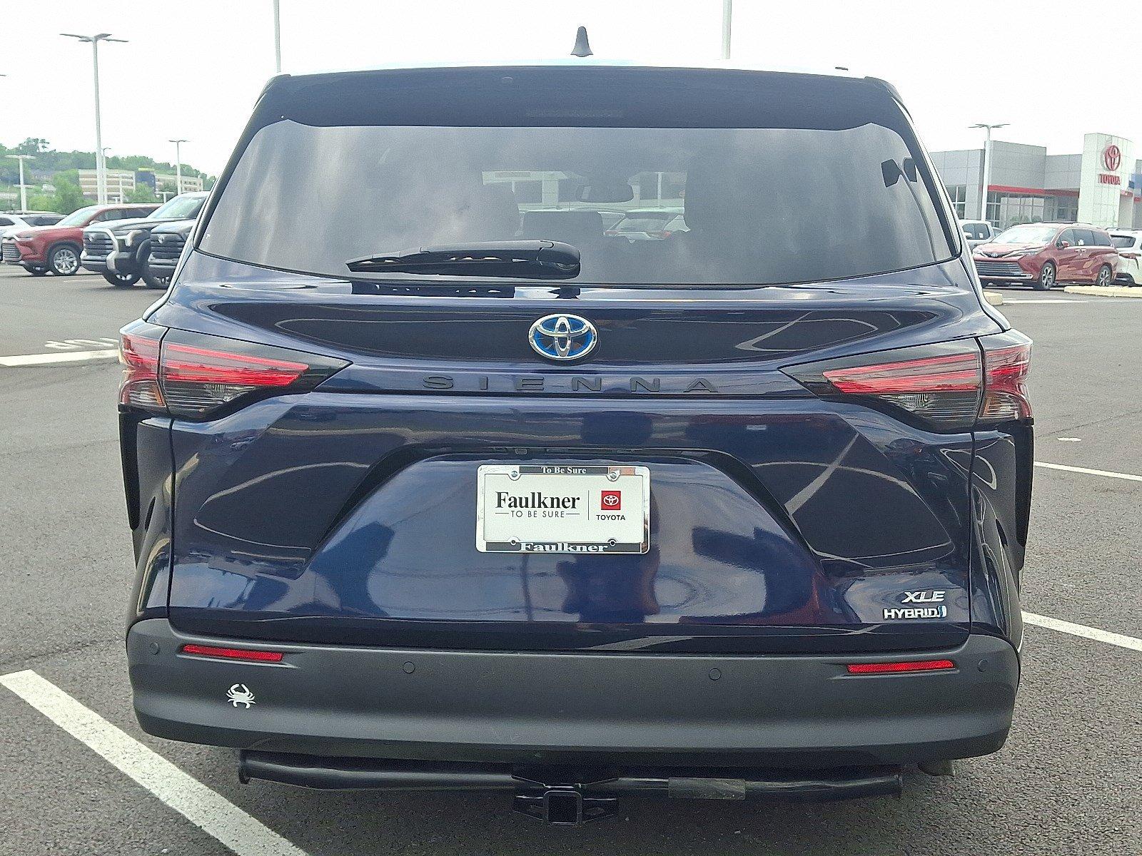 2022 Toyota Sienna Vehicle Photo in Harrisburg, PA 17111