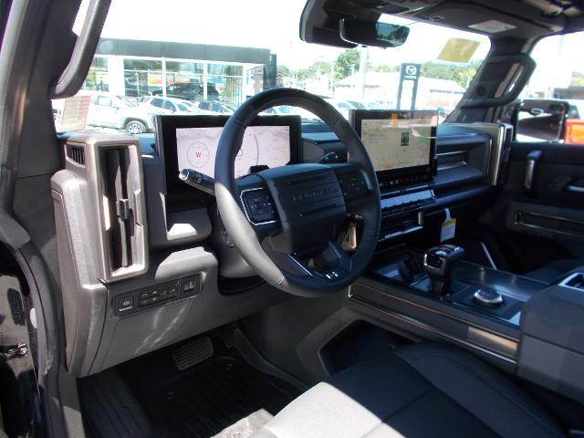 2025 GMC HUMMER EV Pickup Vehicle Photo in LOWELL, MA 01852-4336