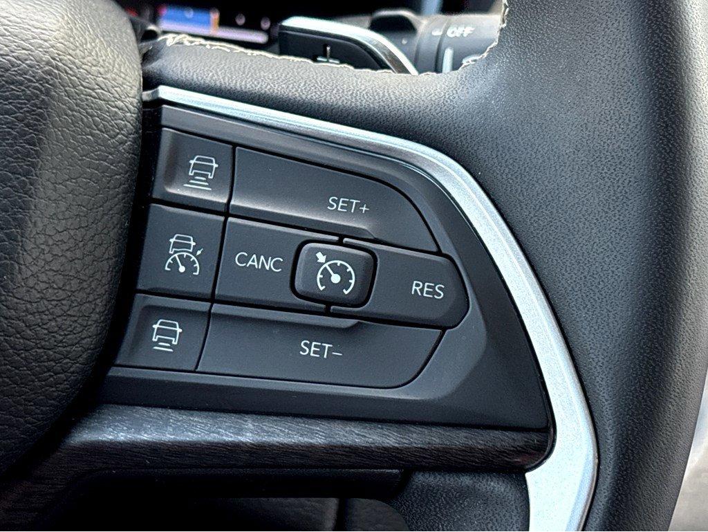 2023 Jeep Grand Cherokee L Vehicle Photo in SAVANNAH, GA 31406-4513