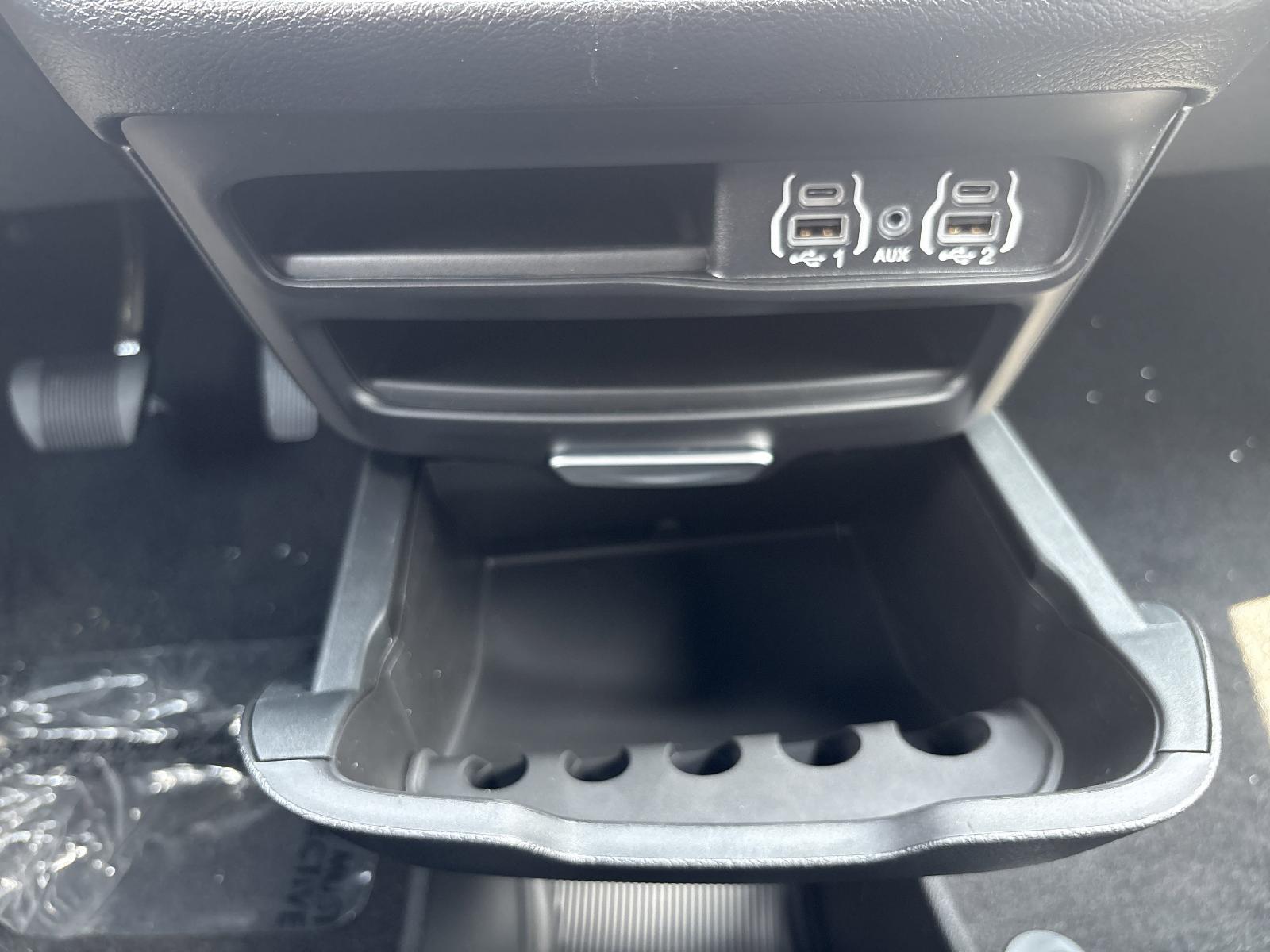 2025 Chrysler Voyager Vehicle Photo in Mechanicsburg, PA 17050-1707